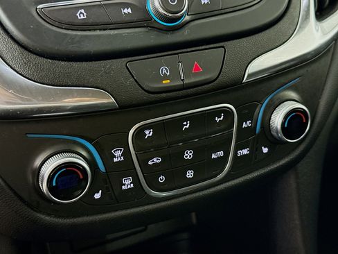 Used 2024 Chevrolet Equinox LT image 17