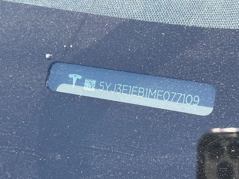 Used 2021 Tesla Model 3 Long Range image 23