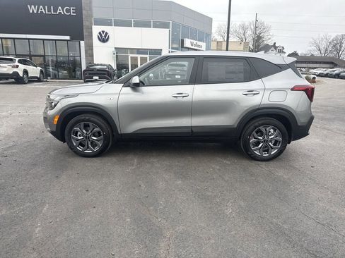 New 2026 Kia Seltos LX image 3