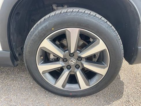 Used 2025 Honda Pilot Elite image 10