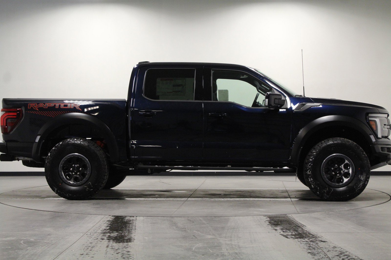 New 2025 Ford F150 Raptor AWD/4WD image 3