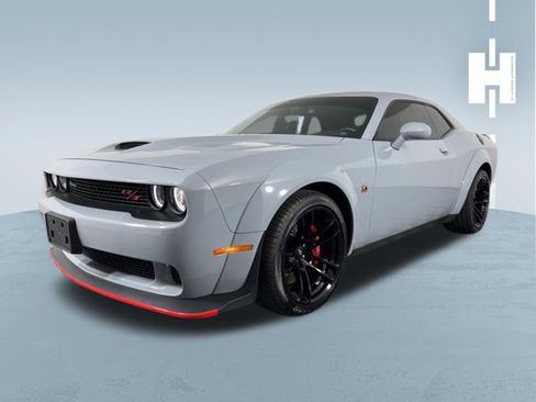 Used 2021 Dodge Challenger R/T Scat Pack image 3