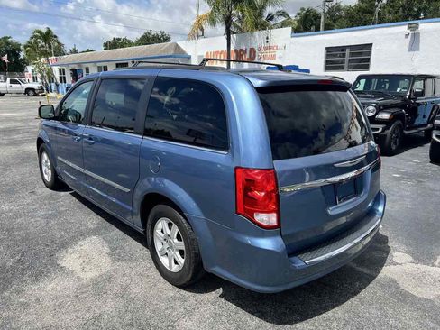 Used 2012 Chrysler Town & Country Touring w/ Entertainment Group #1 image 6