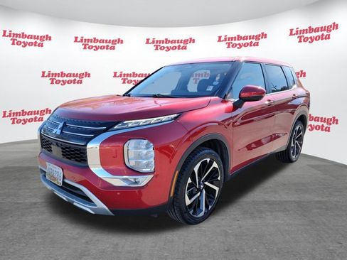 Used 2024 Mitsubishi Outlander SE image 22