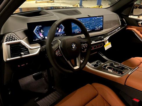 New 2026 BMW X5 sDrive40i w/ Climate Comfort Package image 8
