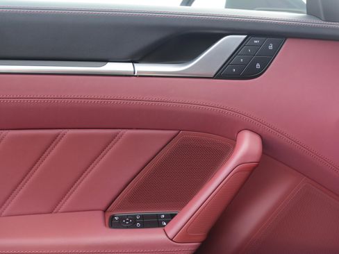 Certified 2023 Porsche 911 Carrera GTS image 14