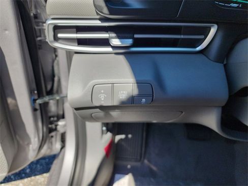 New 2025 Hyundai Elantra Blue image 22