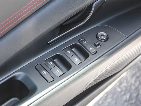 Certified 2025 Hyundai Elantra N Line FWD image 26