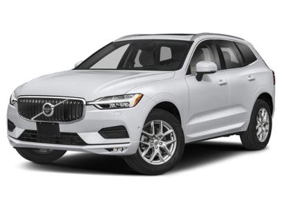 Used 2018 Volvo XC60 T5 Momentum w/ Vision Package