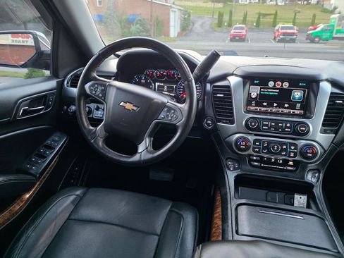 Used 2015 Chevrolet Tahoe LTZ AWD/4WD image 23