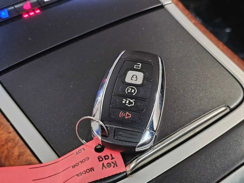 Used 2019 Lincoln Nautilus Black Label image 30