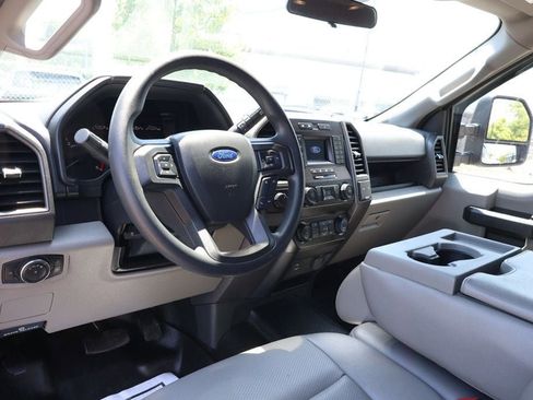 Used 2022 Ford F350 XL AWD/4WD image 11