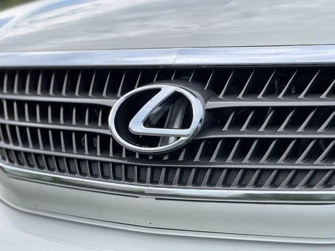 Used 2007 Lexus RX 400h AWD image 9