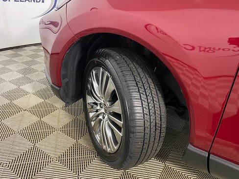 Certified 2022 Toyota Venza XLE image 23