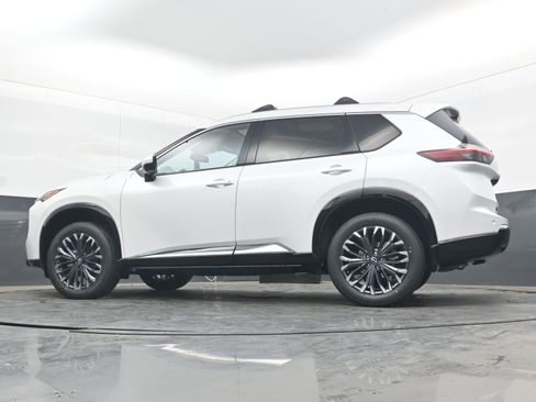 New 2026 Nissan Rogue Platinum AWD/4WD image 28