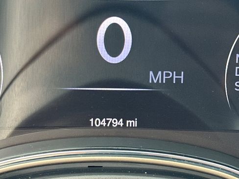 Used 2015 Jeep Grand Cherokee Summit w/ Platinum Series Group image 30