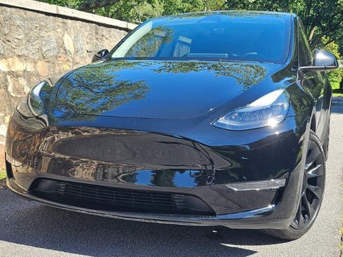 Used 2023 Tesla Model Y Long Range AWD/4WD image 68