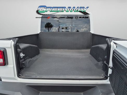 Used 2026 Jeep Wrangler Unlimited Sport AWD/4WD image 5