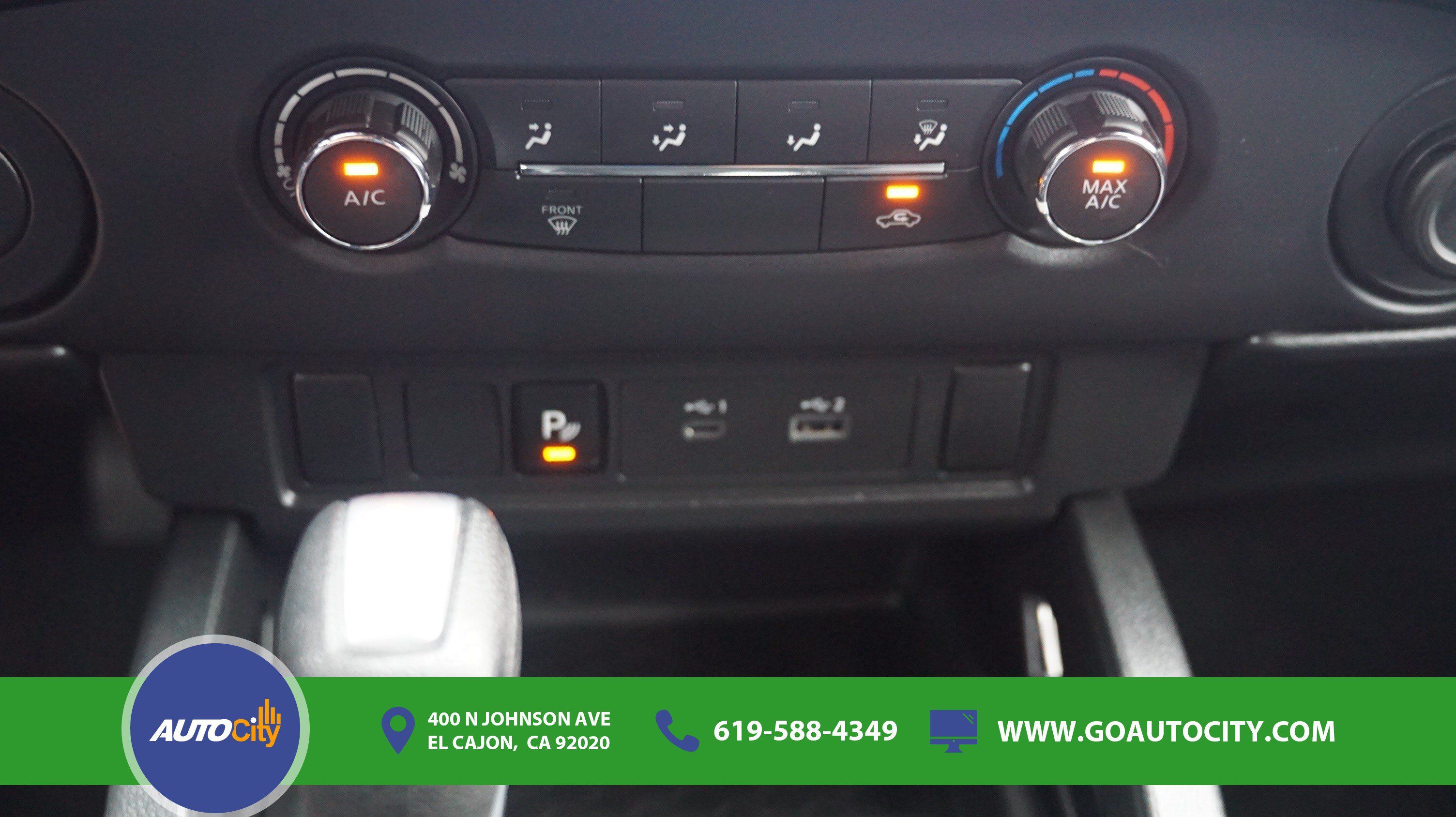 Used 2023 Nissan Frontier SV w/ Midnight Edition Package RWD image 23