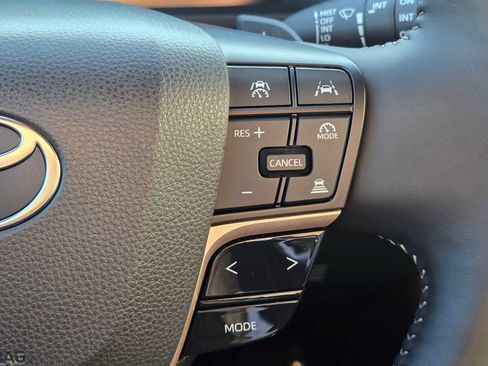 New 2025 Toyota Crown Signia image 29