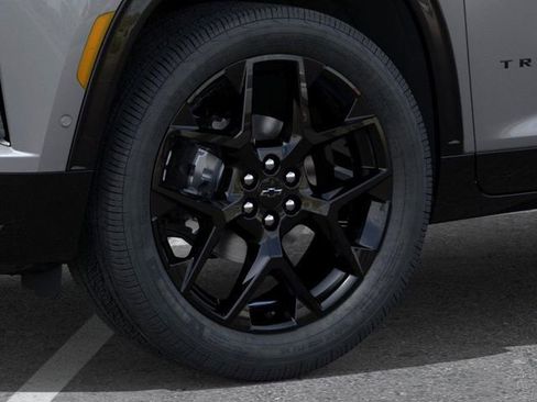 New 2026 Chevrolet Traverse RS w/ LPO, Floor Liner Package image 9