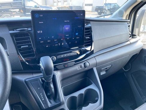 Used 2025 Ford Transit 350 XLT image 19