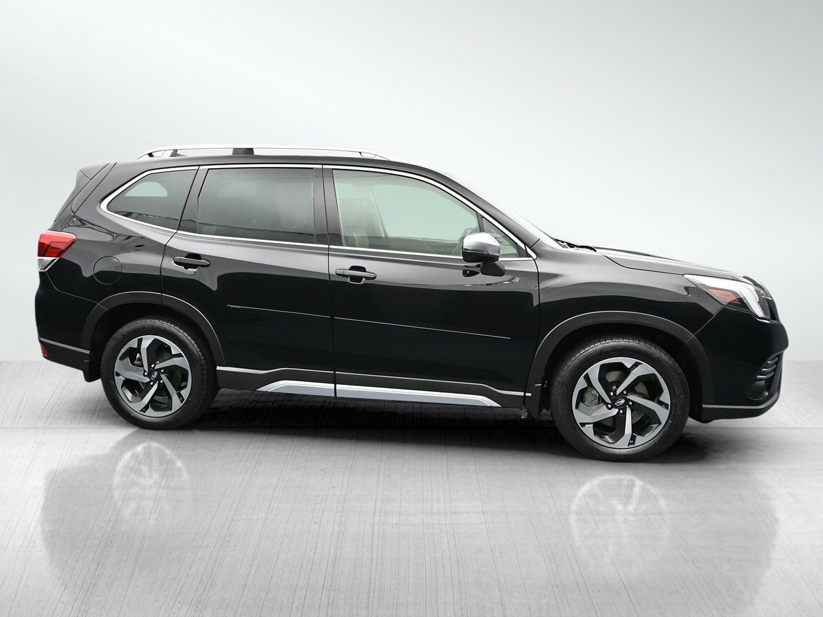 Used 2023 Subaru Forester Touring AWD/4WD image 8