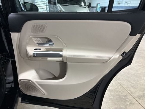 New 2026 Mercedes-Benz GLB 250 4MATIC image 13