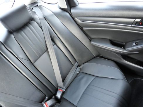 Used 2022 Honda Accord Sport Special Edition image 14