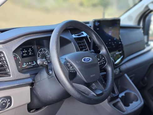Used 2023 Ford Transit 350 XLT image 12