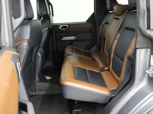 Used 2023 Ford Bronco Outer Banks AWD/4WD image 12