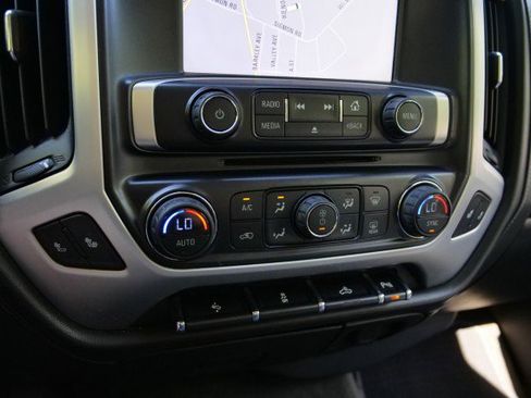 Used 2015 GMC Sierra 1500 SLT w/ SLT Crew Cab Value Package AWD/4WD image 15