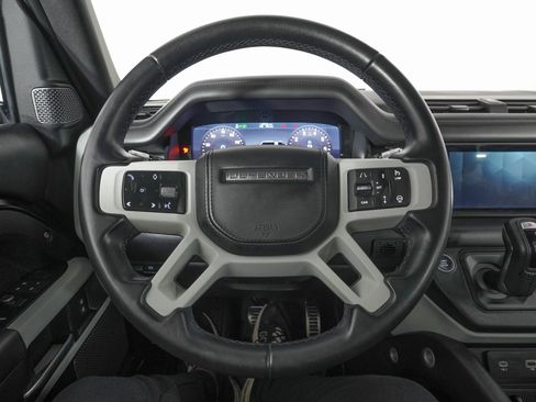 Used 2020 Land Rover Defender 110 HSE image 17