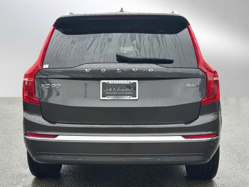 Used 2025 Volvo XC90 B6 Ultra w/ Protection Package Premier image 4