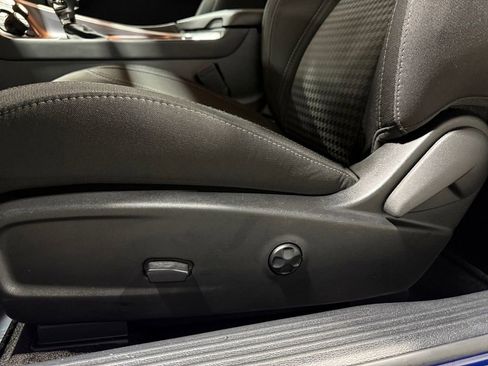 Used 2019 Dodge Challenger SXT image 20