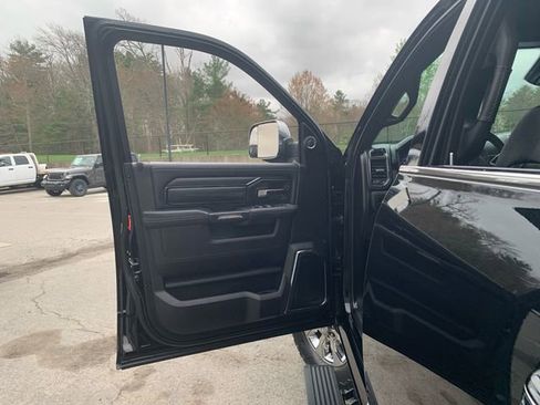 Used 2022 RAM 3500 Limited AWD/4WD image 15