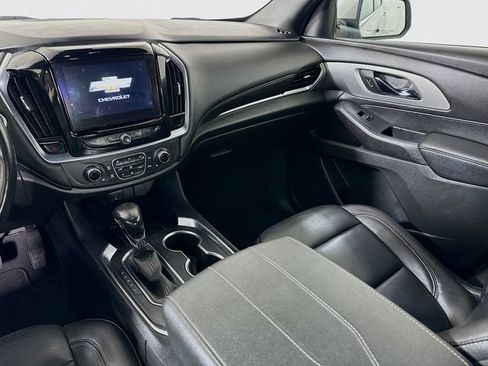 Used 2022 Chevrolet Traverse LT AWD/4WD image 27