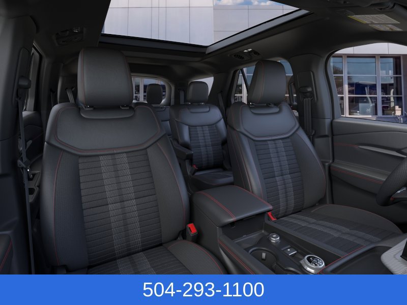 New 2026 Ford Explorer ST-Line w/ ST-Line Street Pack AWD/4WD image 12