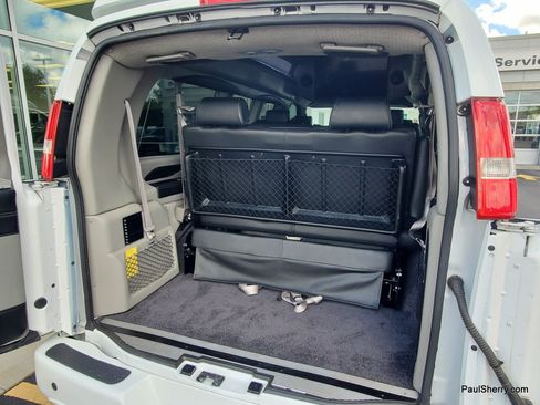 Used 2023 Chevrolet Express 2500 RWD image 17