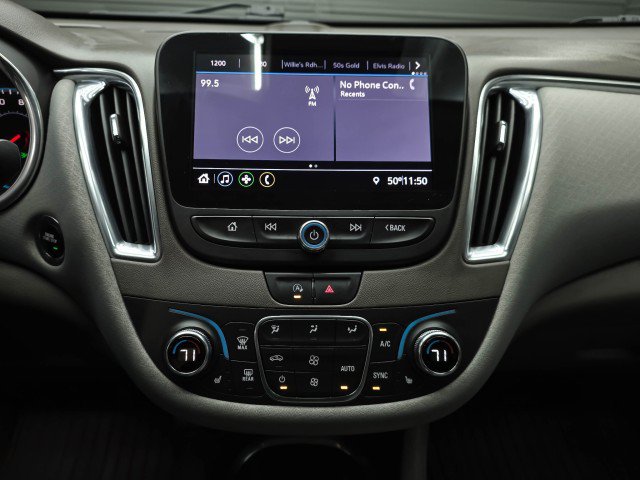 Used 2020 Chevrolet Malibu LT FWD image 25