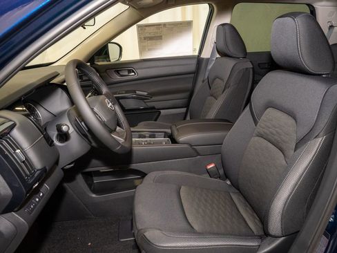 New 2026 Nissan Pathfinder SV image 13