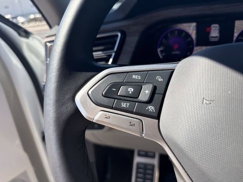 New 2025 Volkswagen Atlas SEL Premium R-Line image 18