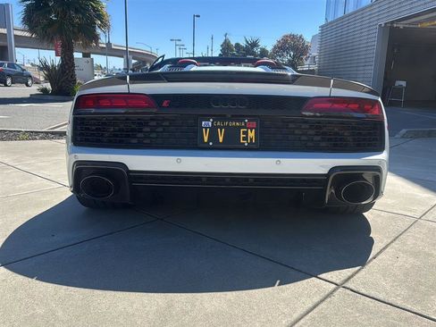 Used 2023 Audi R8 V10 performance image 7