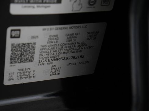 Used 2025 GMC Acadia Elevation w/ Elevation Premium Package AWD/4WD image 32