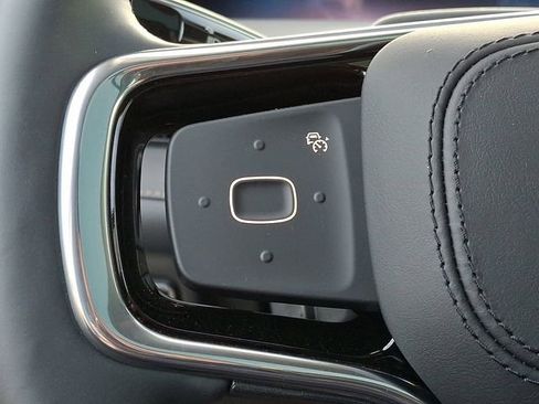 New 2026 Lincoln Nautilus Reserve AWD/4WD image 18