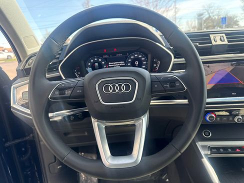 Used 2025 Audi Q3 2.0T Premium w/ Convenience Package image 10