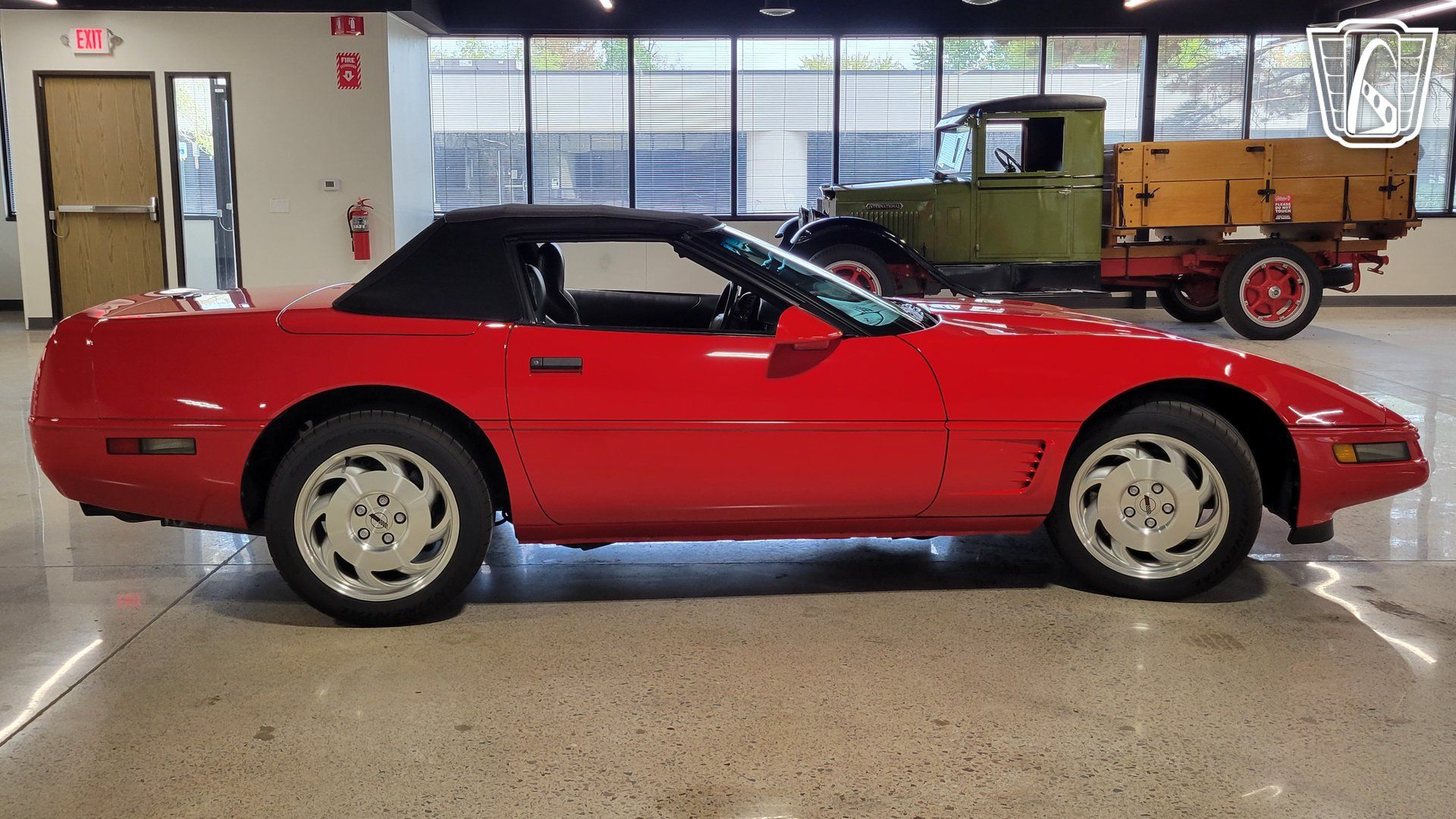 Used 1996 Chevrolet Corvette Convertible RWD image 35