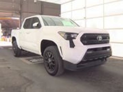 Used 2024 Toyota Tacoma SR5 w/ SR5 Upgrade Package AWD/4WD image 1