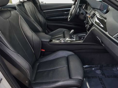 Used 2018 BMW 330i Sedan RWD image 19