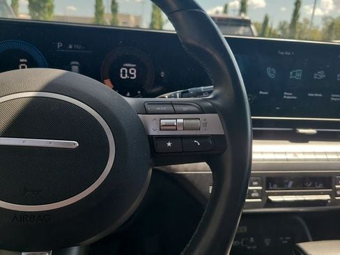 Used 2025 Hyundai Kona SEL FWD image 13